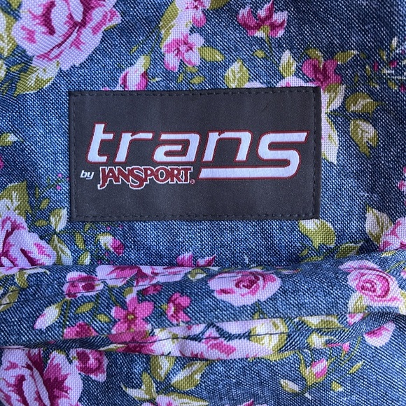 Handout Trans backpack floral design pink roses blue denim. Color: blue/pink - Picture 7 of 14